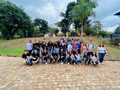 Estudantes do Parlamento Jovem de Rio Piracicaba prestigiam Encontro Integração em Nova Era.