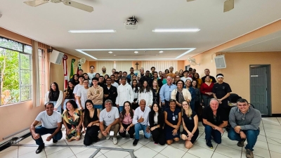 Diálogos com Erivelton Braz abre solenidade de lançamento do Parlamento Jovem de Rio Piracicaba.